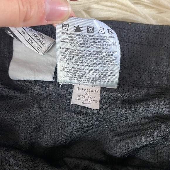 Nike dry fit breathable athletic flowing black track shorts short shorts sz XS - Picture 14 of 17